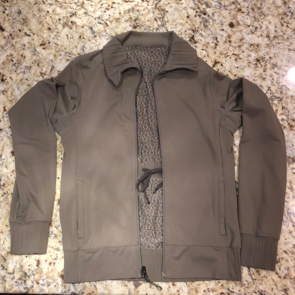 Reversible Lululemon jacket